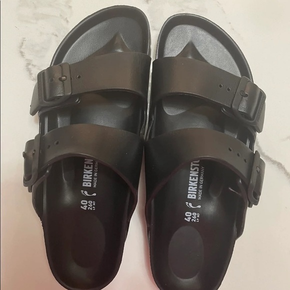 SOLD - Picture 2 of 7